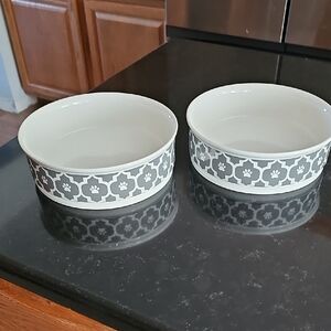 Gray Patterned Pet Bowls